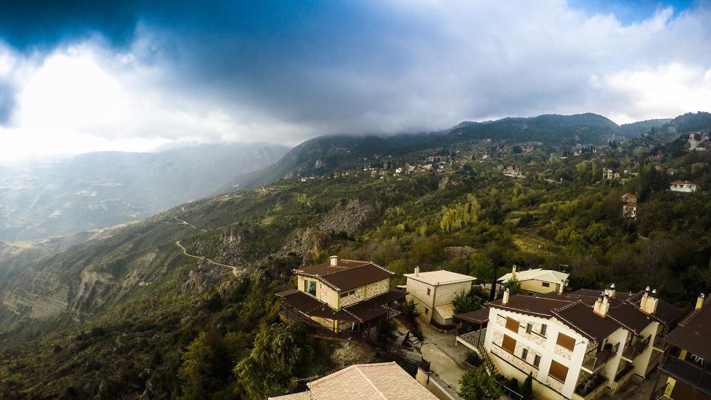 Aetoma Suites Synikia Mesi Trikalon Buitenkant foto
